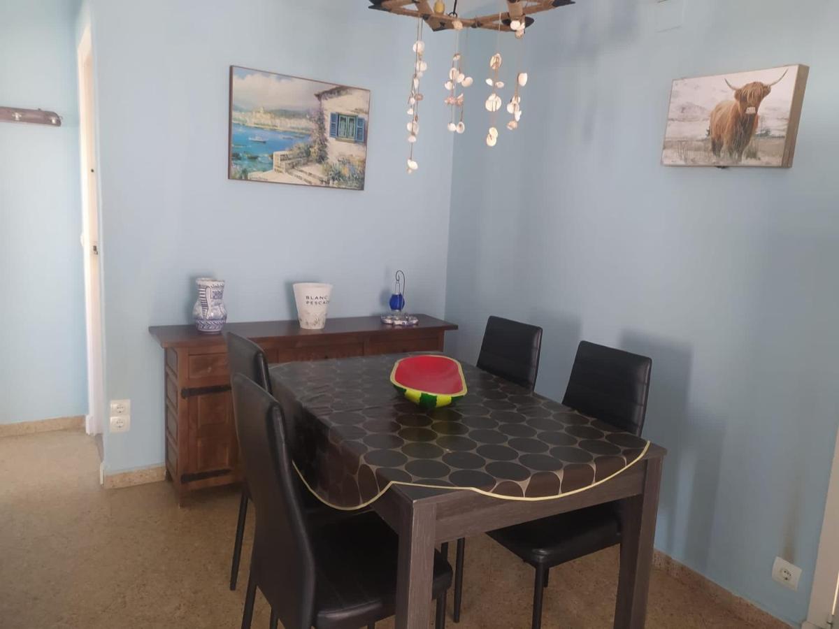 Reco 1 Apartment Салоу Екстериор снимка